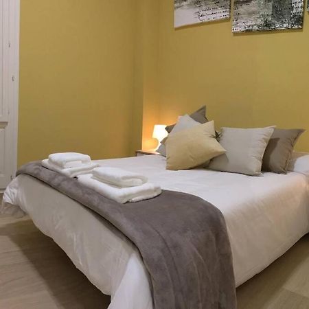 Cozy And Well Located Apartment In The Center Of Séville Extérieur photo