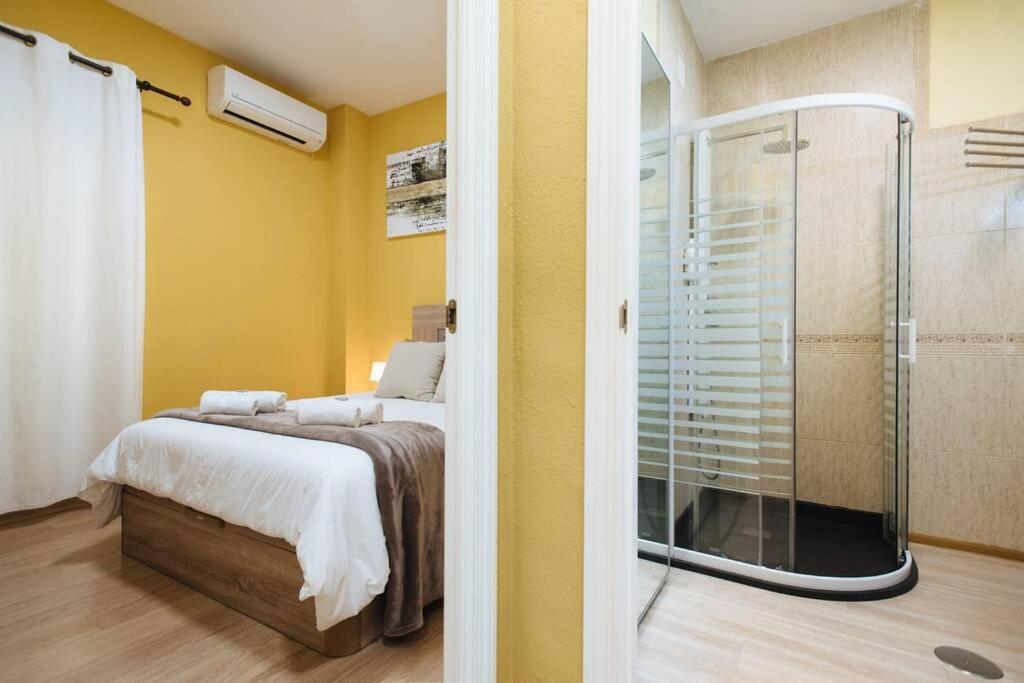 Cozy And Well Located Apartment In The Center Of Séville Extérieur photo