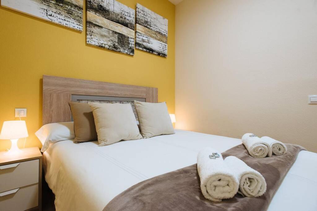 Cozy And Well Located Apartment In The Center Of Séville Extérieur photo